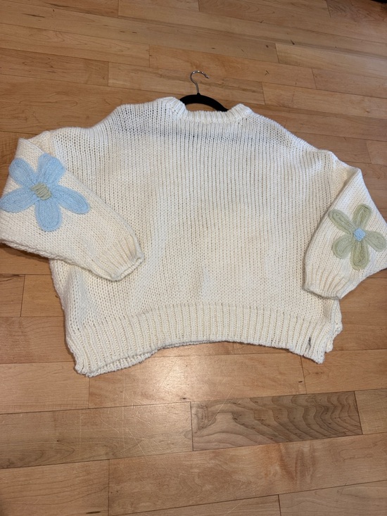 DREAMERS - Oversized balloon sleeve pastel flower knit sweater NWT - Picture 6 of 7